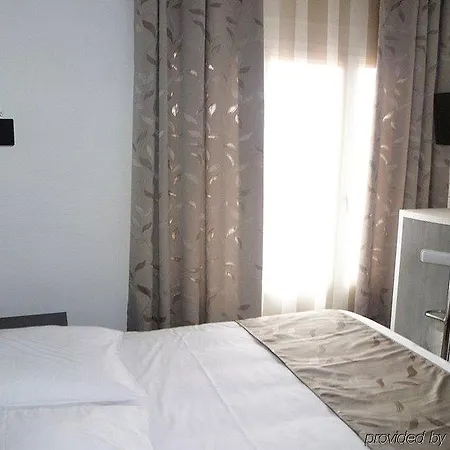 Otel Victoria 3*
